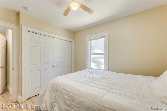 1322 Division Street, Port Huron, MI 48060