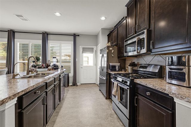 8322 Greys Lane, Houston, TX 77095