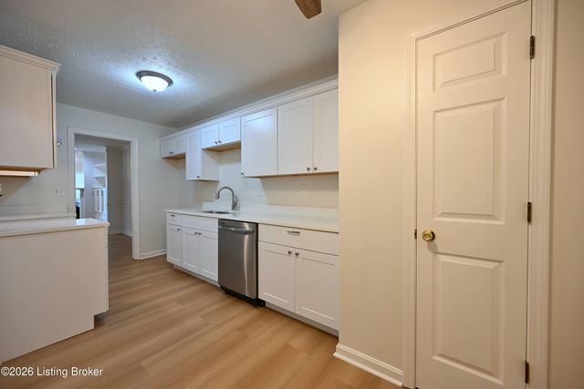 503 Forest Park Rd, Louisville, KY 40223
