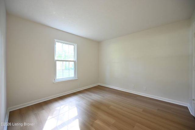 503 Forest Park Rd, Louisville, KY 40223