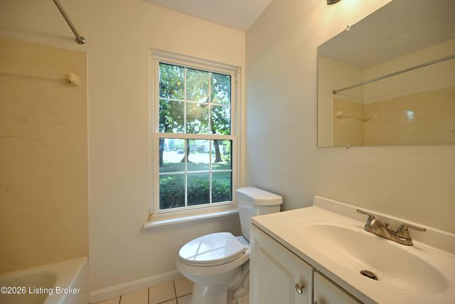 503 Forest Park Rd, Louisville, KY 40223