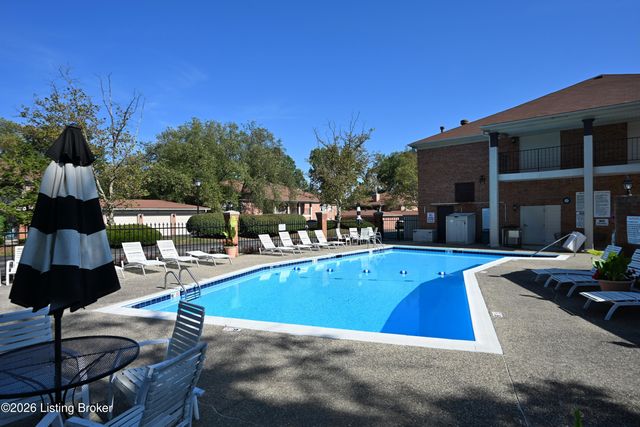 503 Forest Park Rd, Louisville, KY 40223