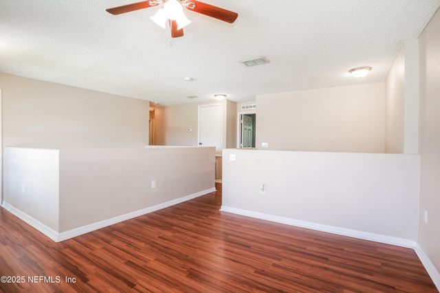 4303 WOODLEY CREEK Road, Jacksonville, FL 32218