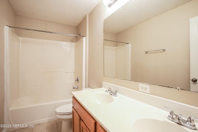 4303 WOODLEY CREEK Road, Jacksonville, FL 32218