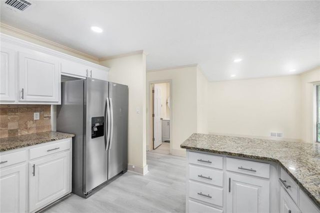 234 Shadow Lake Drive SW, Lilburn, GA 30047