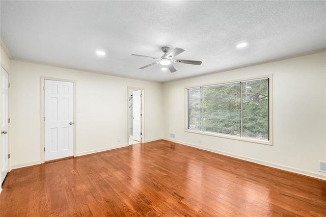 234 Shadow Lake Drive SW, Lilburn, GA 30047
