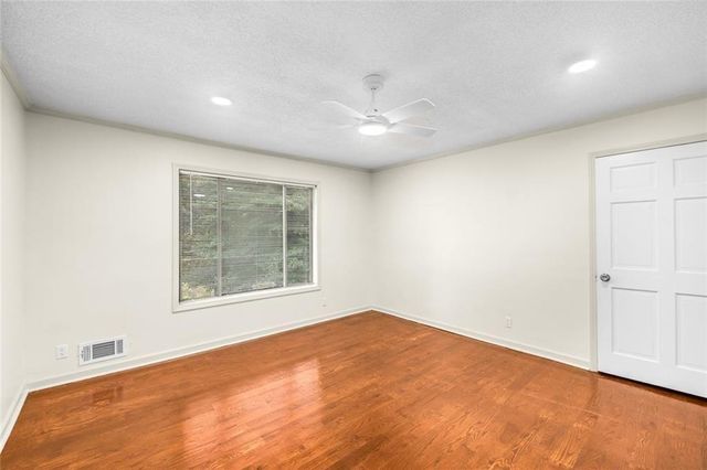 234 Shadow Lake Drive SW, Lilburn, GA 30047