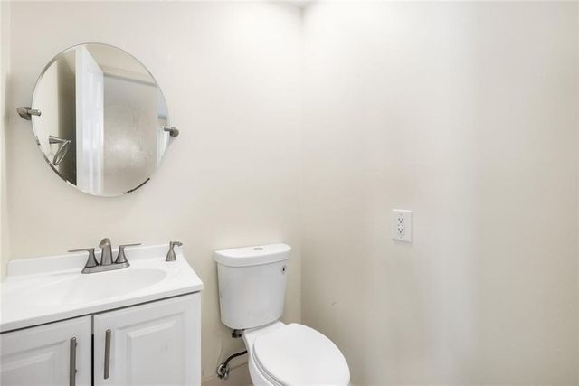 234 Shadow Lake Drive SW, Lilburn, GA 30047