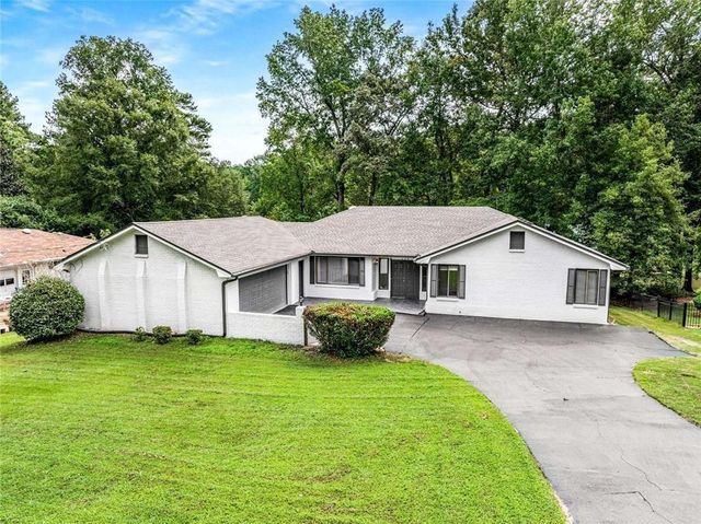 234 Shadow Lake Drive SW, Lilburn, GA 30047