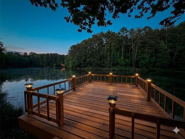 234 Shadow Lake Drive SW, Lilburn, GA 30047