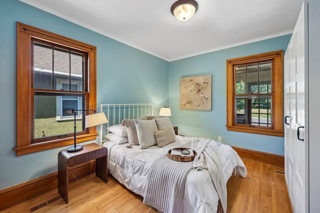 1162 James Avenue, Saint Paul, MN 55105