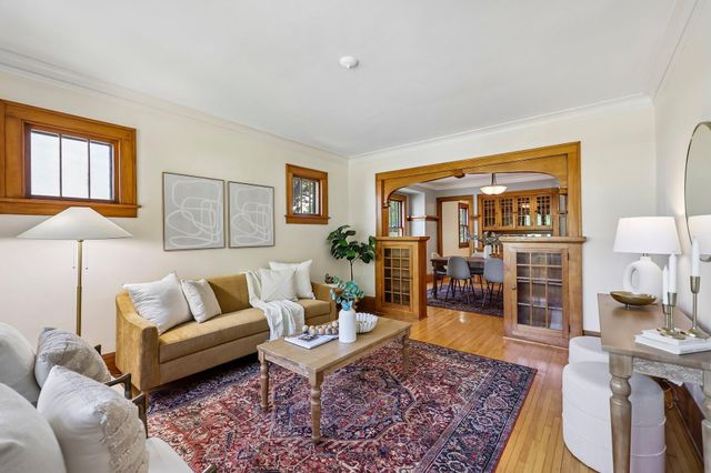 1162 James Avenue, Saint Paul, MN 55105