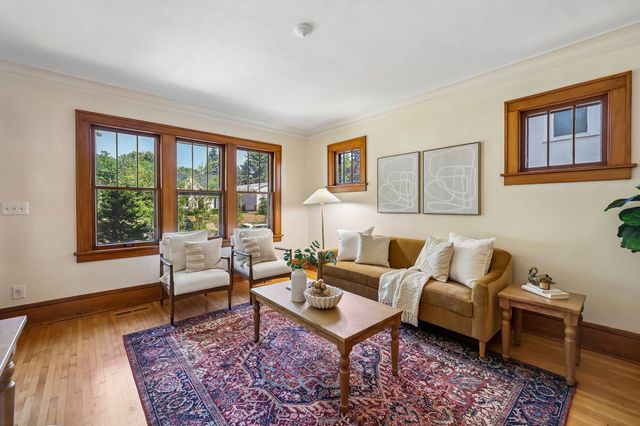 1162 James Avenue, Saint Paul, MN 55105