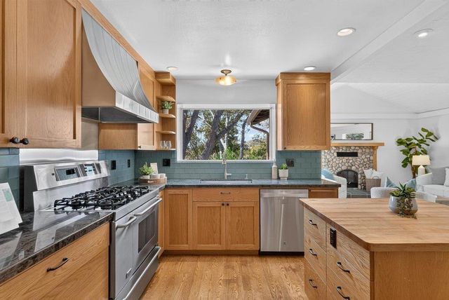 7101 Viewpoint Road, Aptos, CA 95003