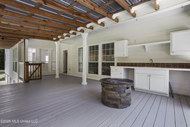 110 Elmwood Drive, Pass Christian, MS 39571