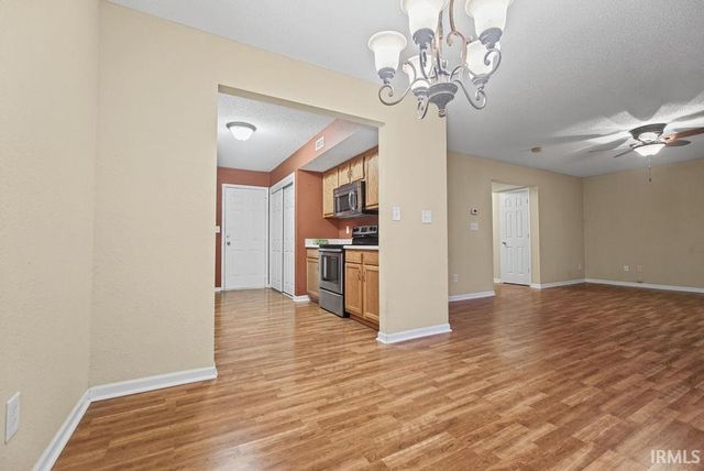675 S Bosell Court, Bloomington, IN 47403