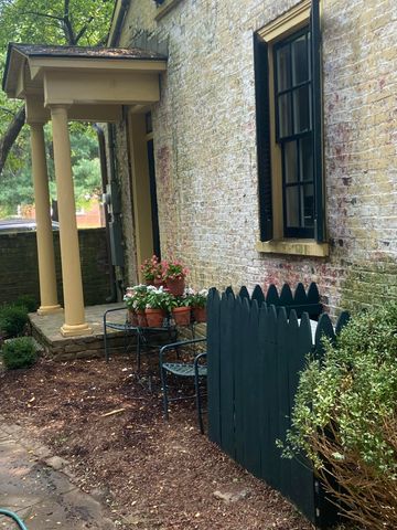 322 W 3rd Street, Lexington, KY 40508