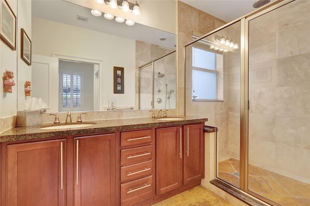 720 NE 17TH TE, Fort Lauderdale, FL 33304