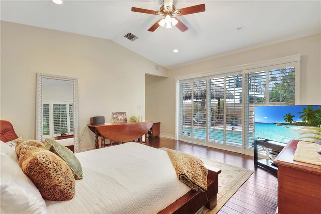 720 NE 17TH TE, Fort Lauderdale, FL 33304