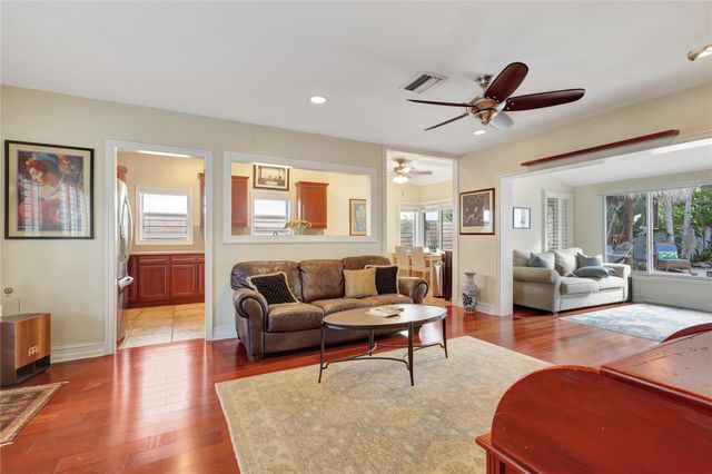 720 NE 17TH TE, Fort Lauderdale, FL 33304