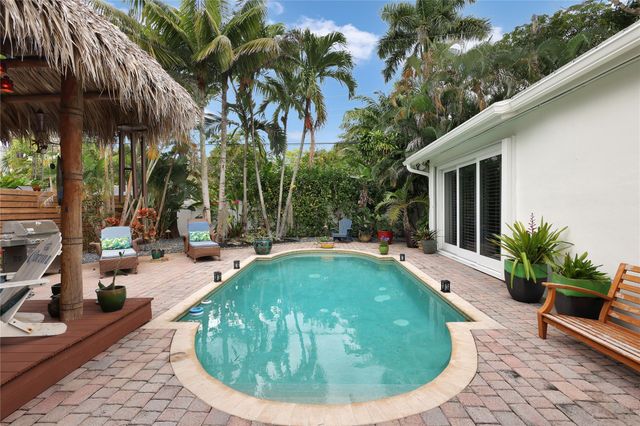 720 NE 17TH TE, Fort Lauderdale, FL 33304