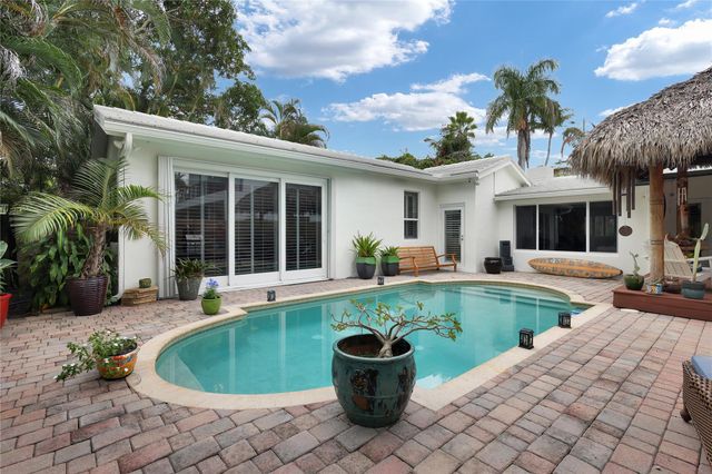 720 NE 17TH TE, Fort Lauderdale, FL 33304