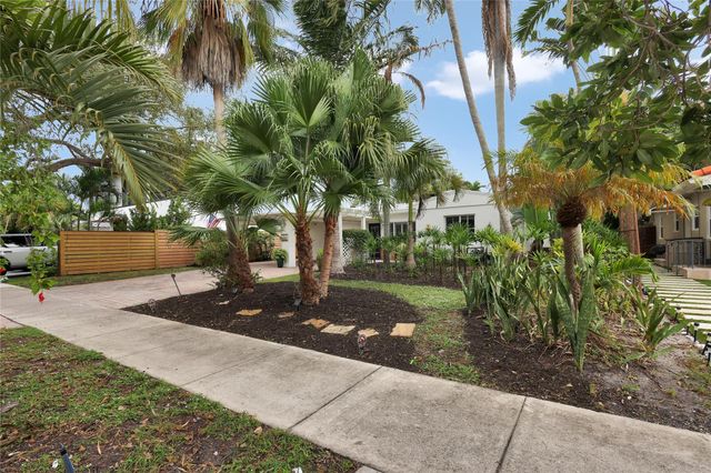 720 NE 17TH TE, Fort Lauderdale, FL 33304