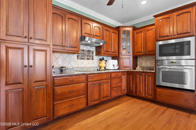207 Saint Paul Avenue, Pass Christian, MS 39571