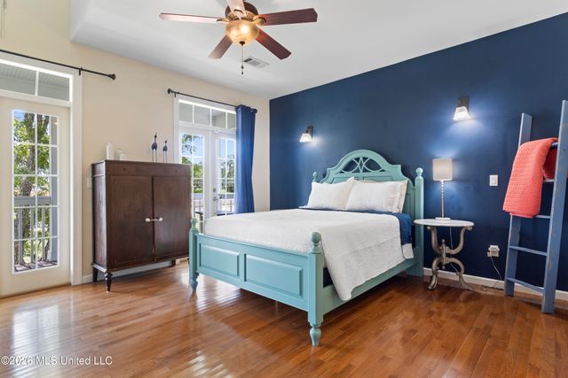 207 Saint Paul Avenue, Pass Christian, MS 39571
