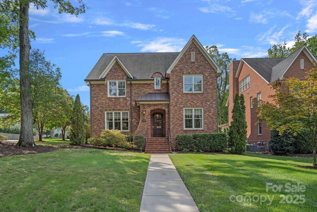 532 Ashworth Road, Charlotte, NC 28211