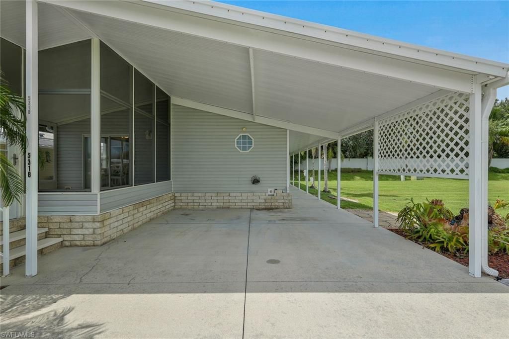 5318 Fiddleleaf DR, FORT MYERS, FL 33905 — photo 3
