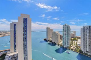 300 S Biscayne Blvd T-3216, Miami, FL 33131