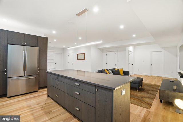 1459 DEWBERRY CT, Mclean, VA 22101