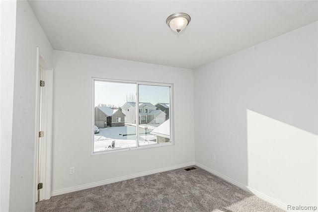 433 Hogarth, Waterford, MI 48328