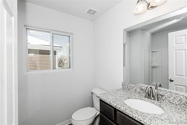 433 Hogarth, Waterford, MI 48328