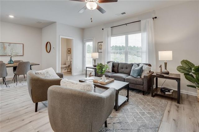 1717 Hillview Lane, Lithonia, GA 30058