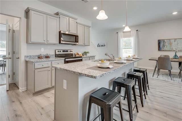 1717 Hillview Lane, Lithonia, GA 30058