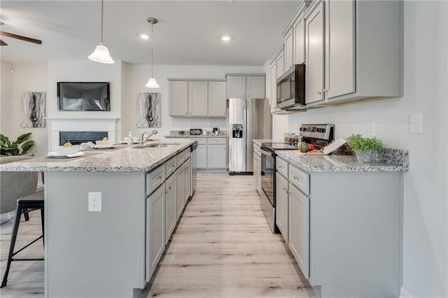 1717 Hillview Lane, Lithonia, GA 30058