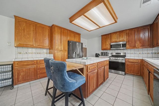 7761 S Jenny Lind Rd, Valley Springs, CA 95252