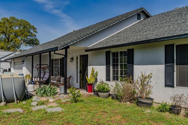 7761 S Jenny Lind Rd, Valley Springs, CA 95252