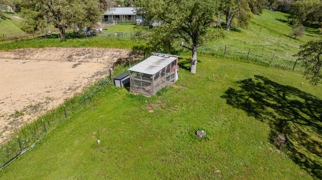 7761 S Jenny Lind Rd, Valley Springs, CA 95252