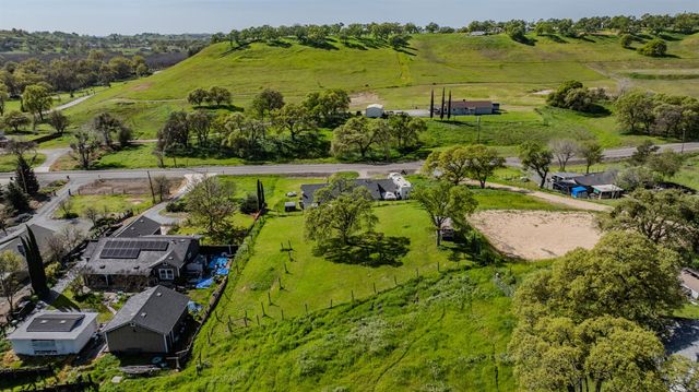 7761 S Jenny Lind Rd, Valley Springs, CA 95252