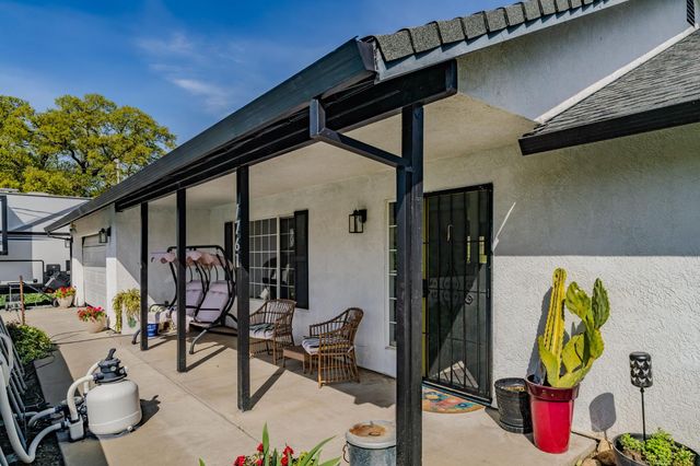 7761 S Jenny Lind Rd, Valley Springs, CA 95252