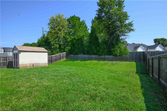 6725 Barton Creek Drive, Whitsett, NC 27377