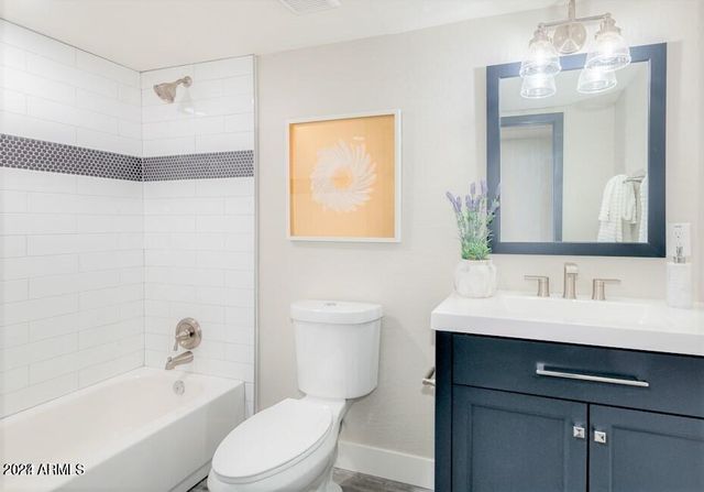 1017 E Bethany Home Road, Phoenix, AZ 85014