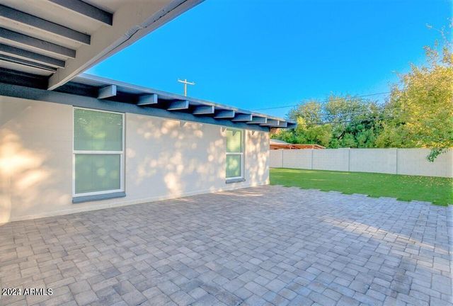 1017 E Bethany Home Road, Phoenix, AZ 85014