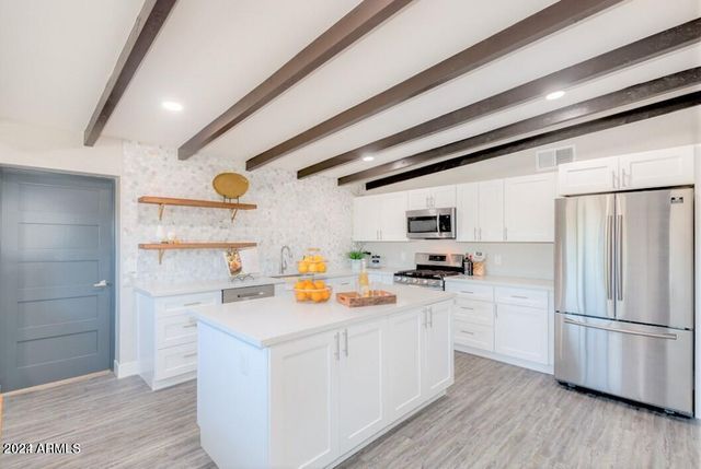 1017 E Bethany Home Road, Phoenix, AZ 85014