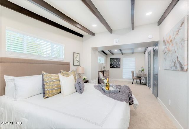 1017 E Bethany Home Road, Phoenix, AZ 85014