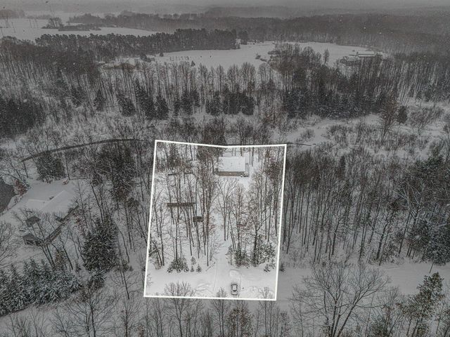 1051 W White Road, Grant Twp-mason Co, MI 49411