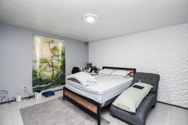 12469 Sharpview Drive 2469, Houston, TX 77072